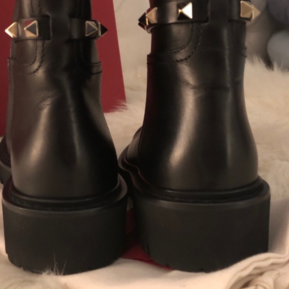 VALENTINO Garavani Rockstud leather knee boots - Picture 14 of 14